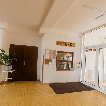 Hostel Favorit Týn nad Vltavou Zewnętrze zdjęcie